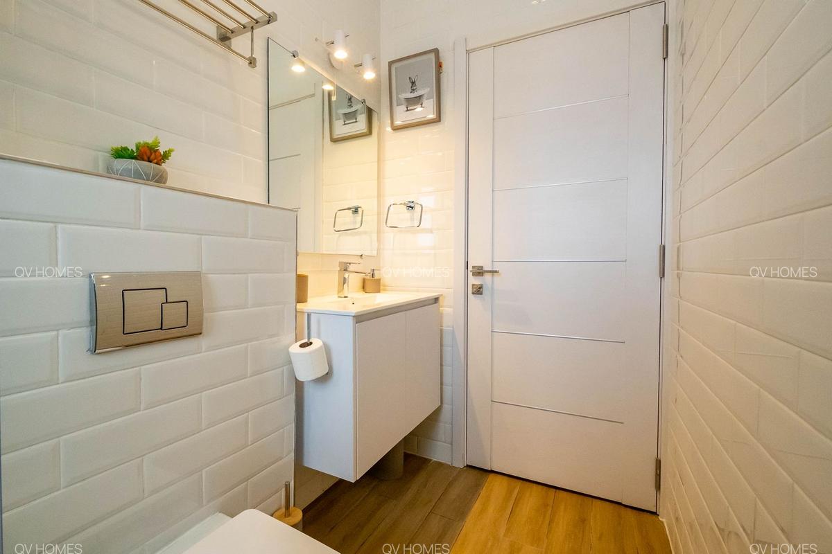 Serviced 3 Bed Apartment with En Suite at Othaya Road - 8