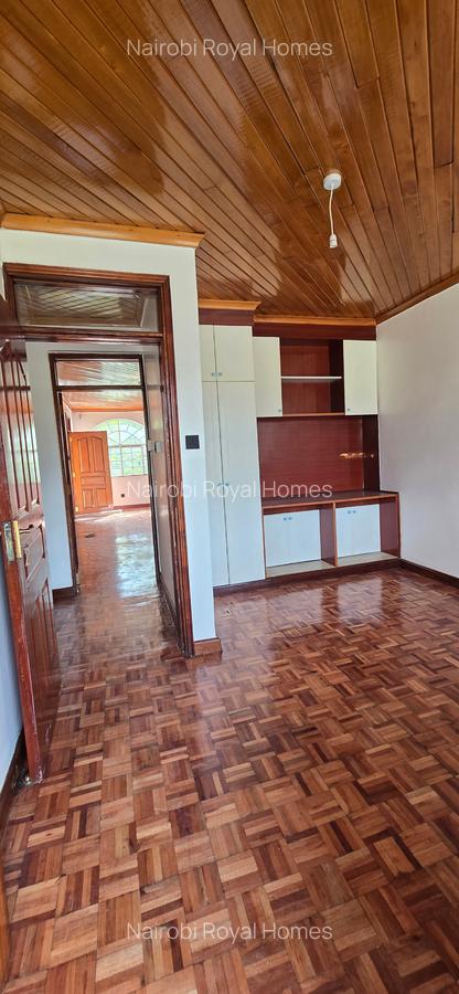 5 Bed Townhouse with En Suite at Off Convent Drive - 20