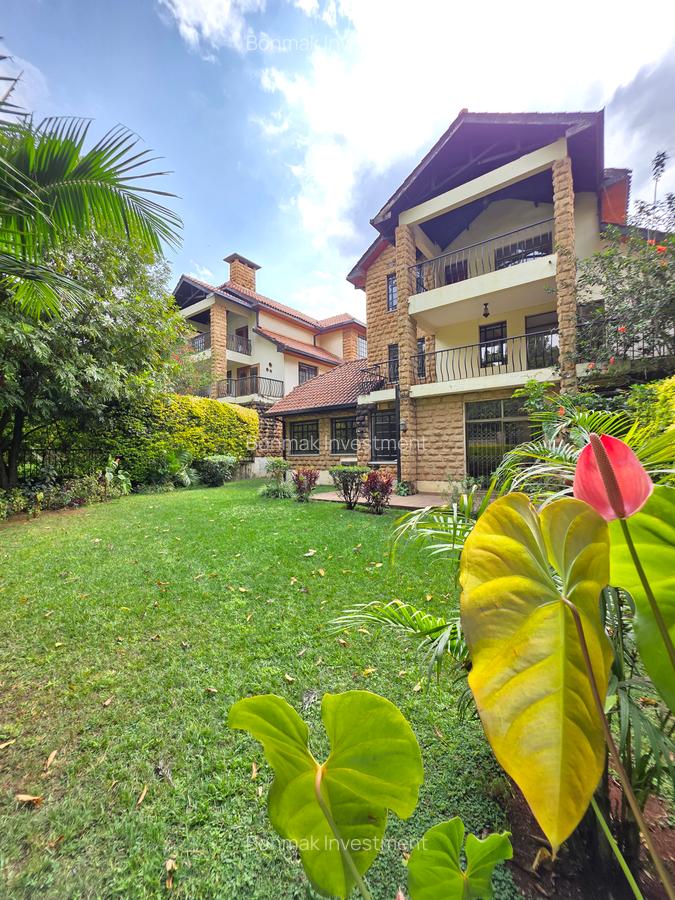 4 Bed Townhouse with En Suite at Lavington Green - 20
