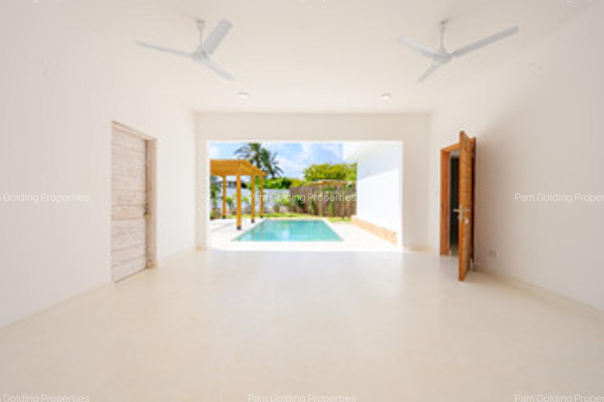 2 Bed Villa with En Suite at Turtle Bay Road - 7