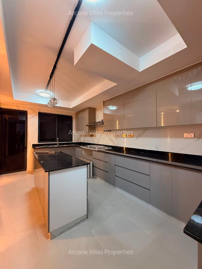 4 Bed Apartment with En Suite in Kilimani - 12
