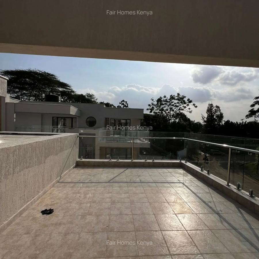 6 Bed Townhouse with En Suite at Convent Drive - 12