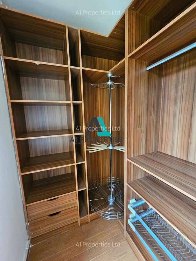 5 Bed Townhouse with En Suite in Lavington - 9