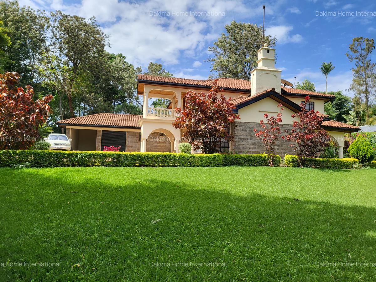 5 Bed House with En Suite in Runda - 1