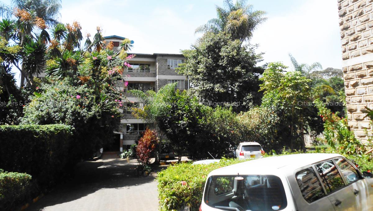 3 Bed Apartment with En Suite in Westlands Area - 1