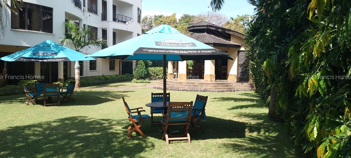 Serviced 3 Bed Apartment with En Suite in Nyali Area - 10