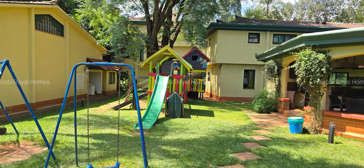 4 Bed Townhouse with En Suite at Grovelia Grove - 5