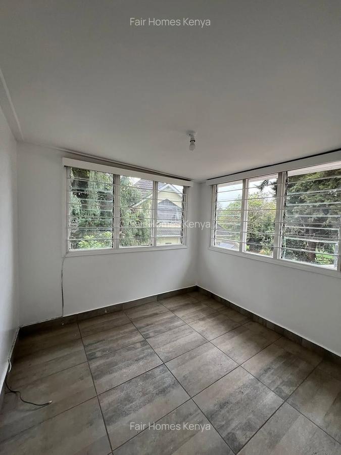 3 Bed House with En Suite at Lavington Green - 9