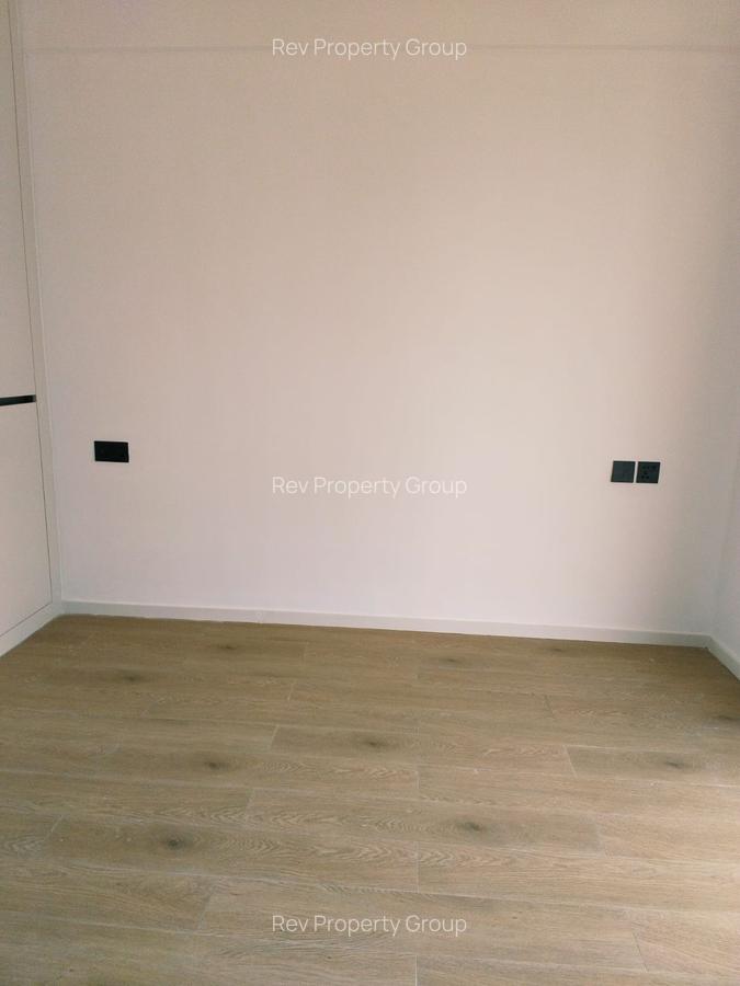 1 Bed Apartment with En Suite in Westlands Area - 10