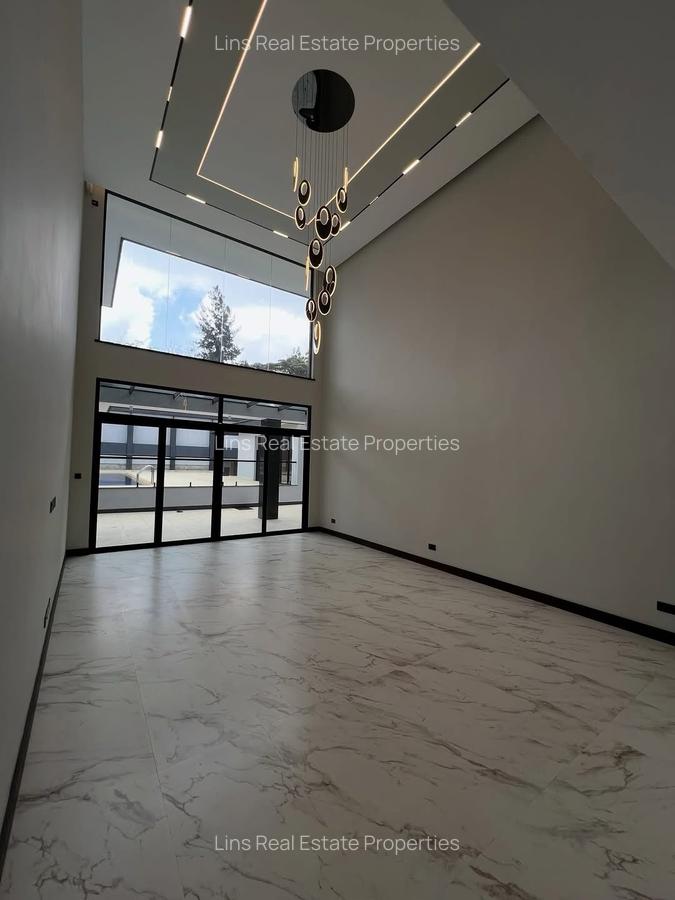 5 Bed House with En Suite in Nyari - 12