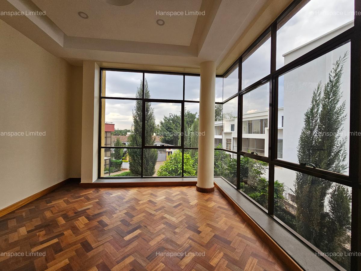 5 Bed Villa with En Suite at Naushad Merali Drive - 7