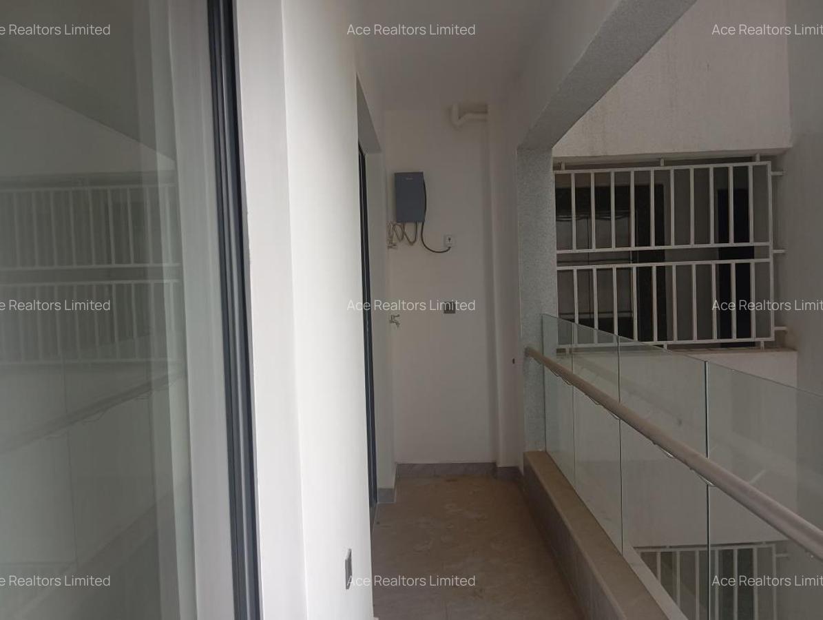 1 Bed Apartment with En Suite at Kilimani - 4