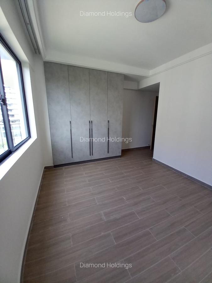 2 Bed Apartment with En Suite at Riverside - 7