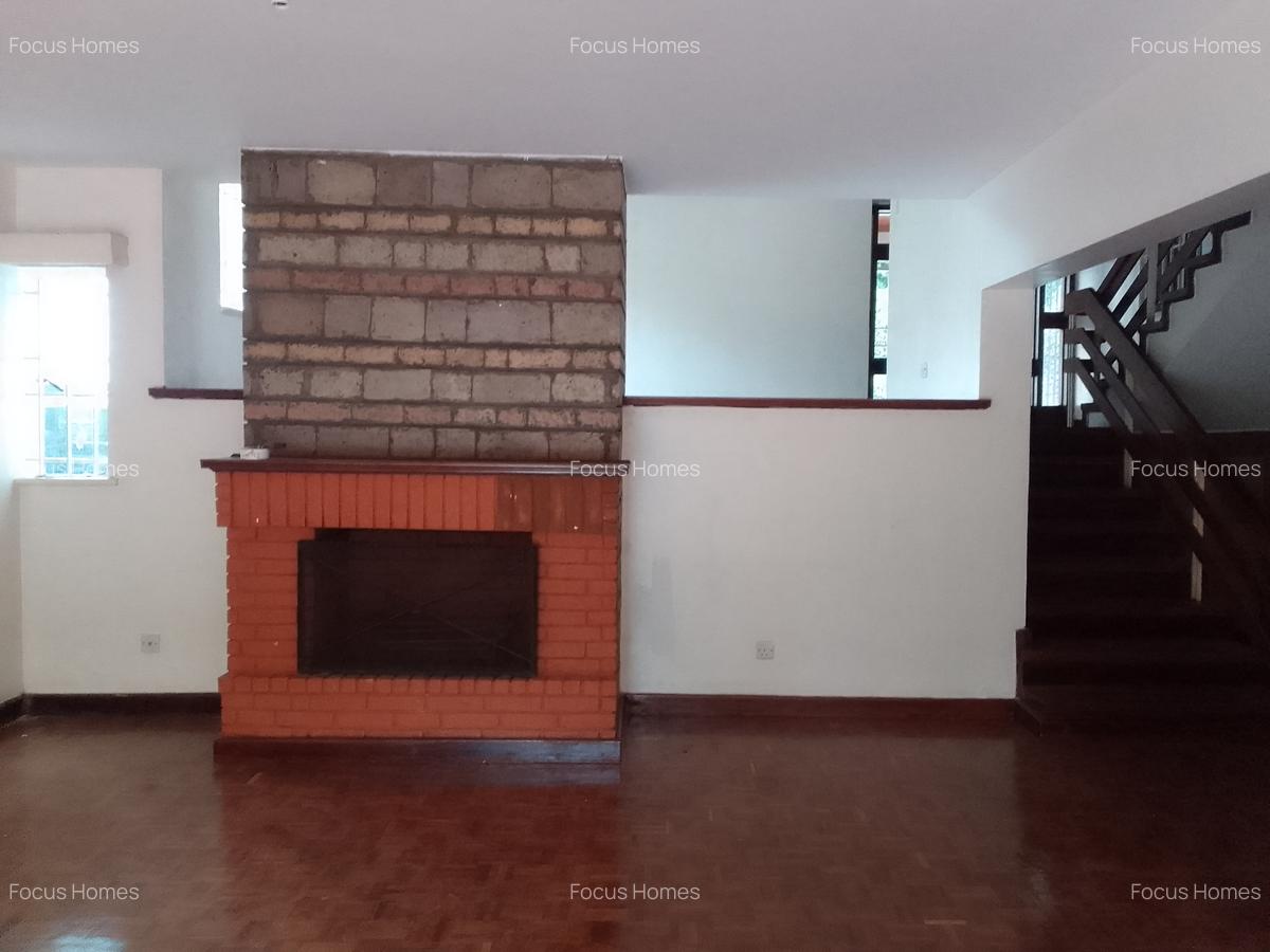 4 Bed Villa with En Suite in Kileleshwa - 16