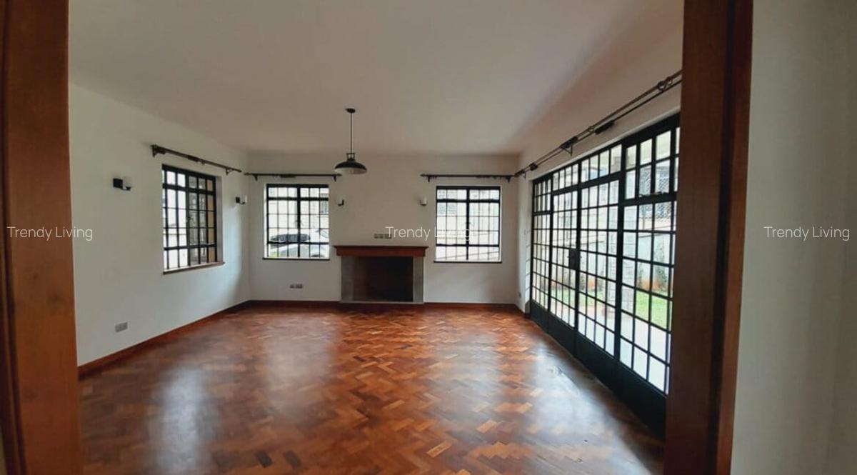 5 Bed Townhouse with En Suite in Lavington - 1