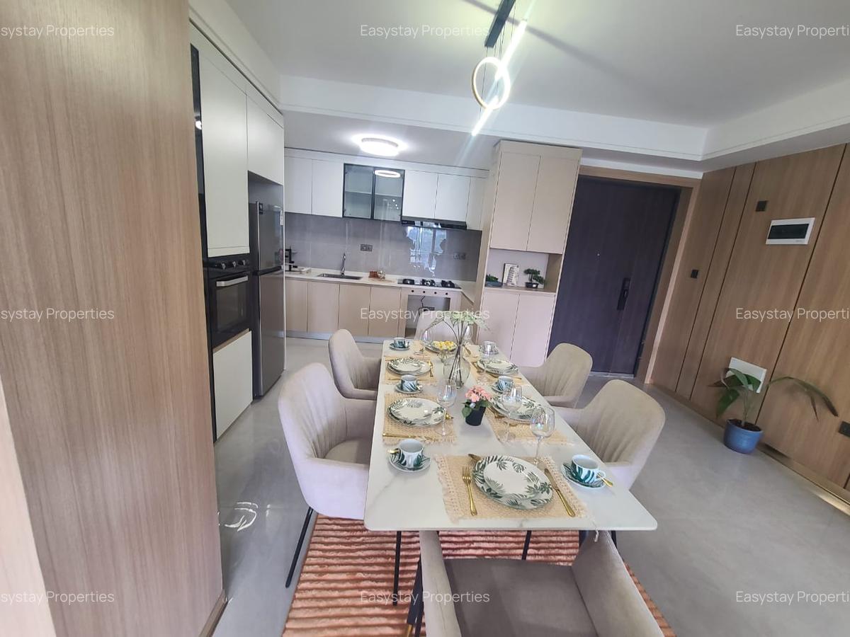 3 Bed Apartment with En Suite in Riverside - 2