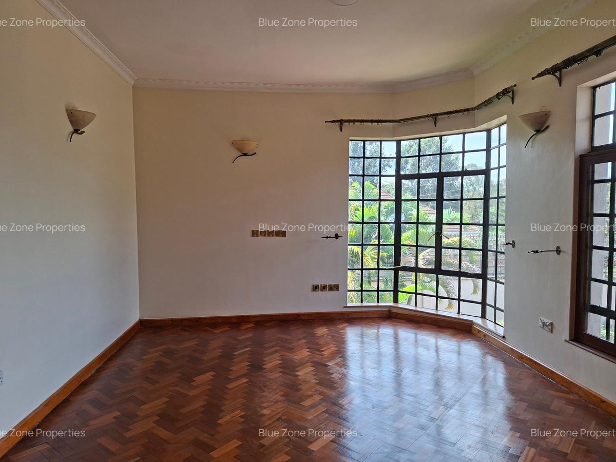 4 Bed Townhouse with En Suite at Off Kiambu Rd - 15