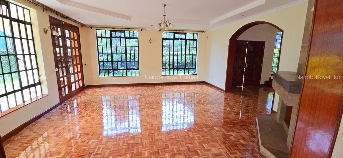 4 Bed Townhouse with En Suite at Lavington Green - 17
