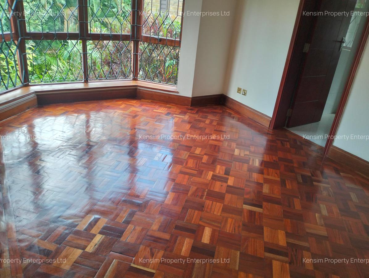 5 Bed Townhouse with En Suite in Runda - 13