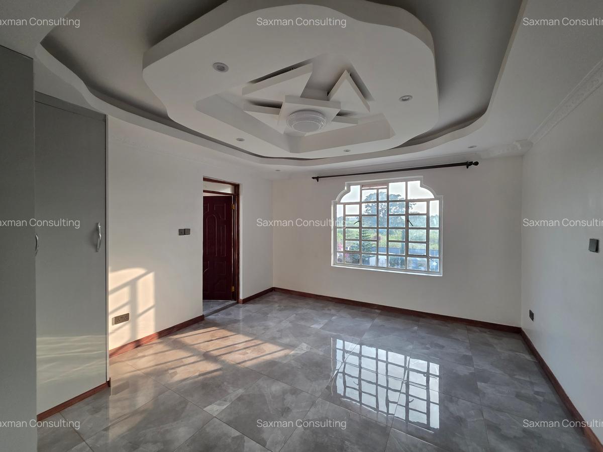 6 Bed House with En Suite in Runda - 13