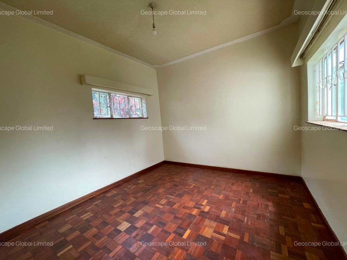 6 Bed House with En Suite in Riverside - 15