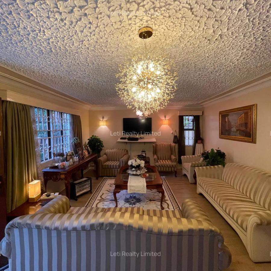 4 Bed Townhouse with En Suite in Lavington - 5