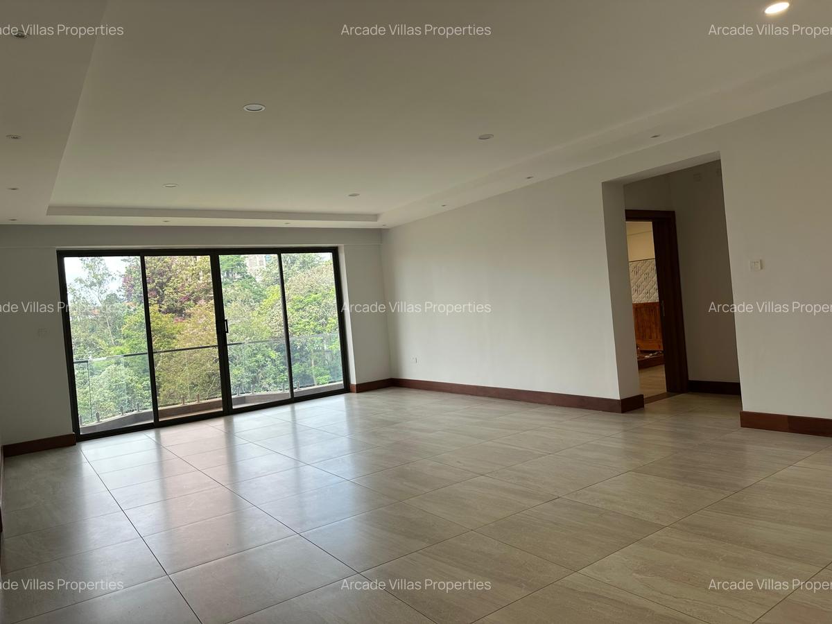 3 Bed Apartment with En Suite in Westlands Area - 1