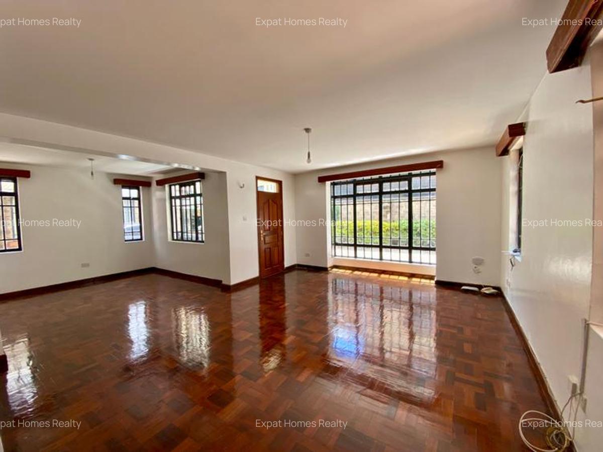 4 Bed House in Lavington - 16