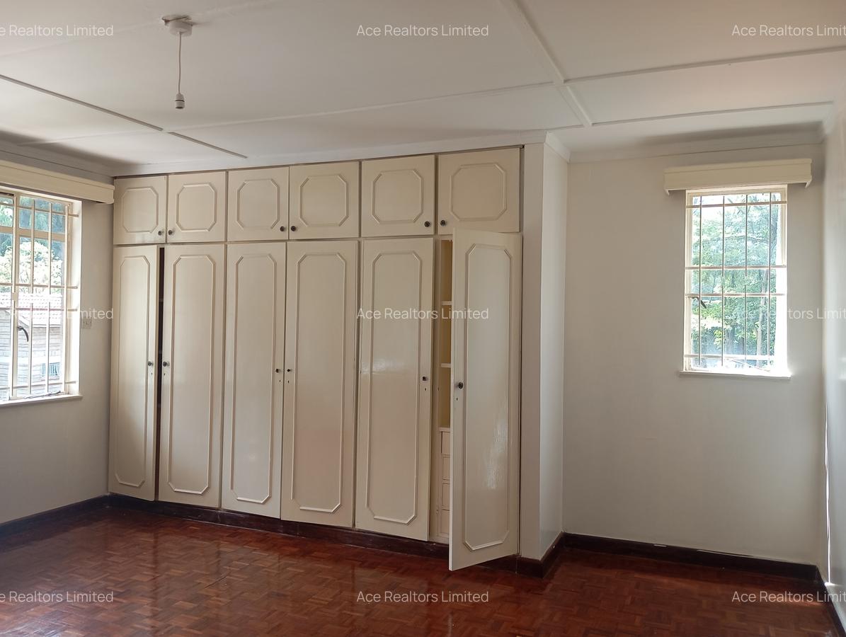 4 Bed Townhouse with En Suite at Laikipia Road - 14
