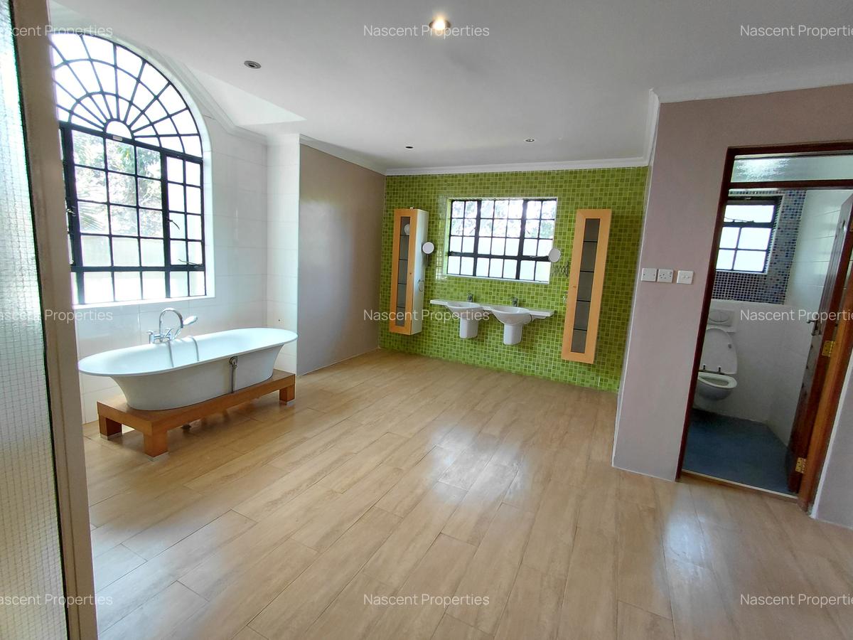 4 Bed Villa with En Suite in Runda - 5
