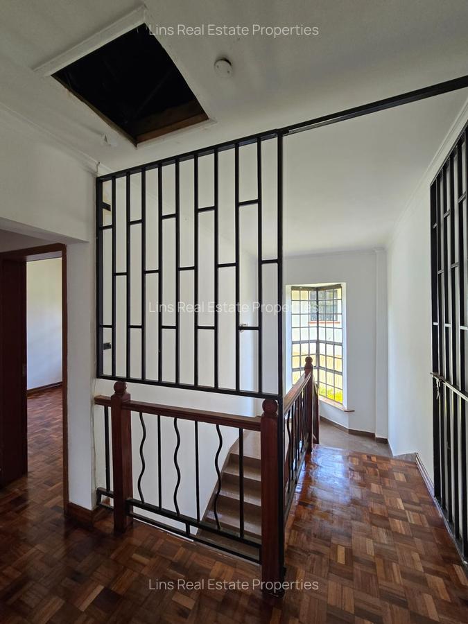 4 Bed Townhouse with En Suite in Loresho - 20