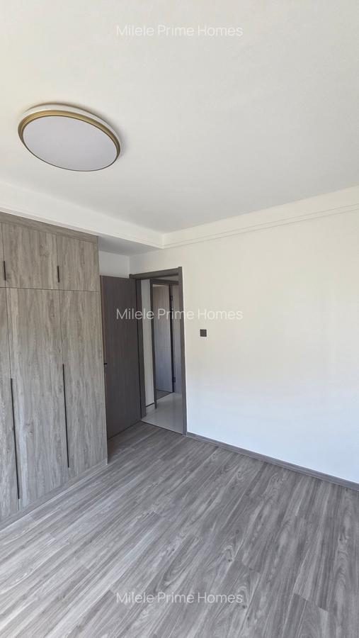 Serviced 2 Bed Apartment with En Suite in Kilimani - 8