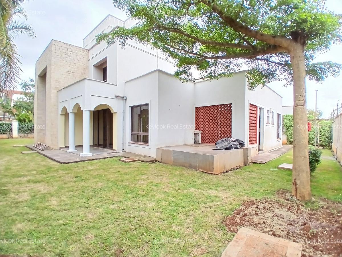 4 Bed Townhouse with En Suite at Lavington Green - 1