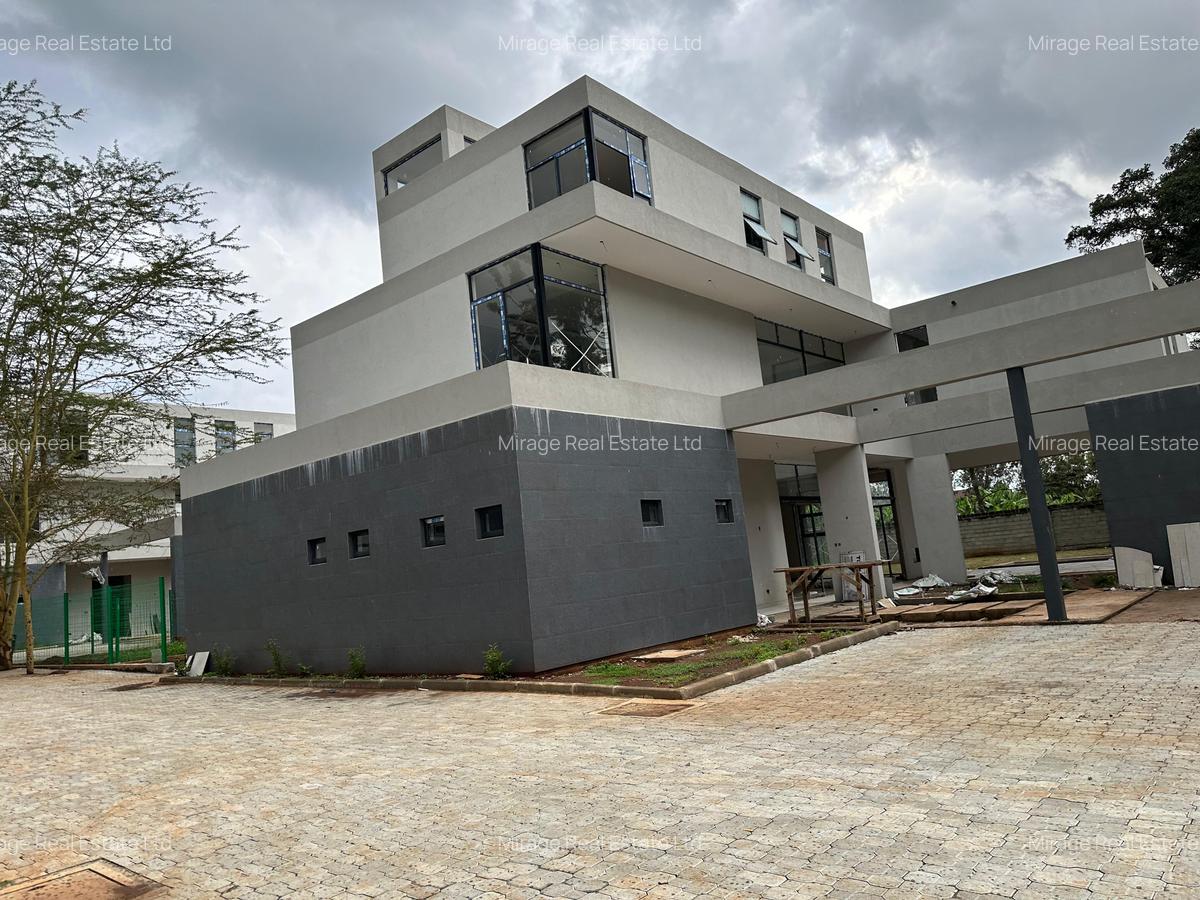 5 Bed Townhouse with En Suite in Karen - 1