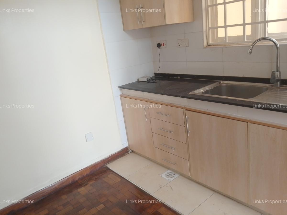 1 Bed House with En Suite at Karen - 13