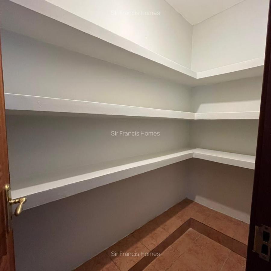 Serviced 3 Bed Apartment with En Suite in Kileleshwa - 9
