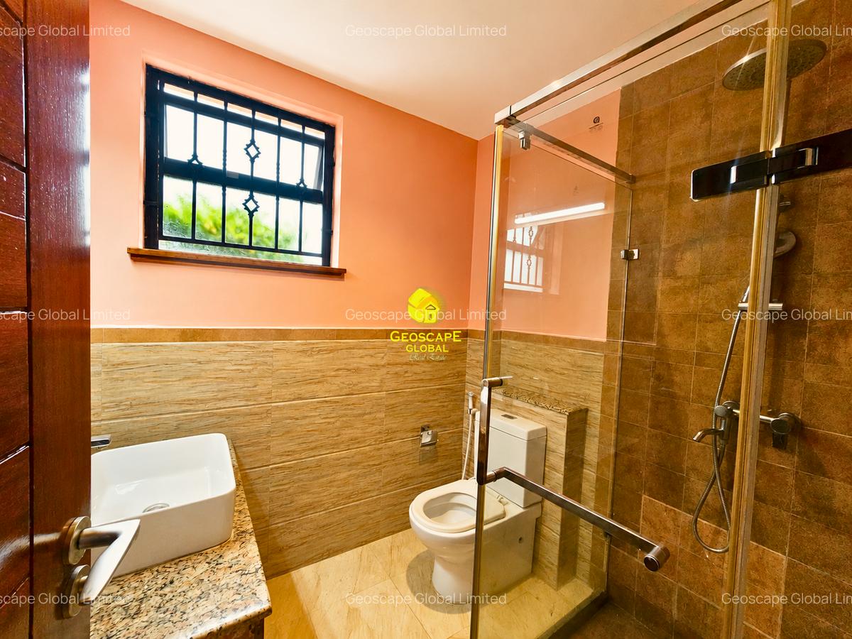 5 Bed Villa with En Suite in Lavington - 8