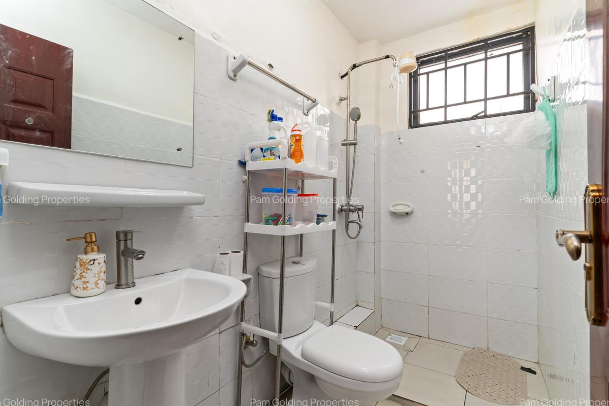 Serviced 3 Bed Apartment with En Suite at Namanga Road - 15