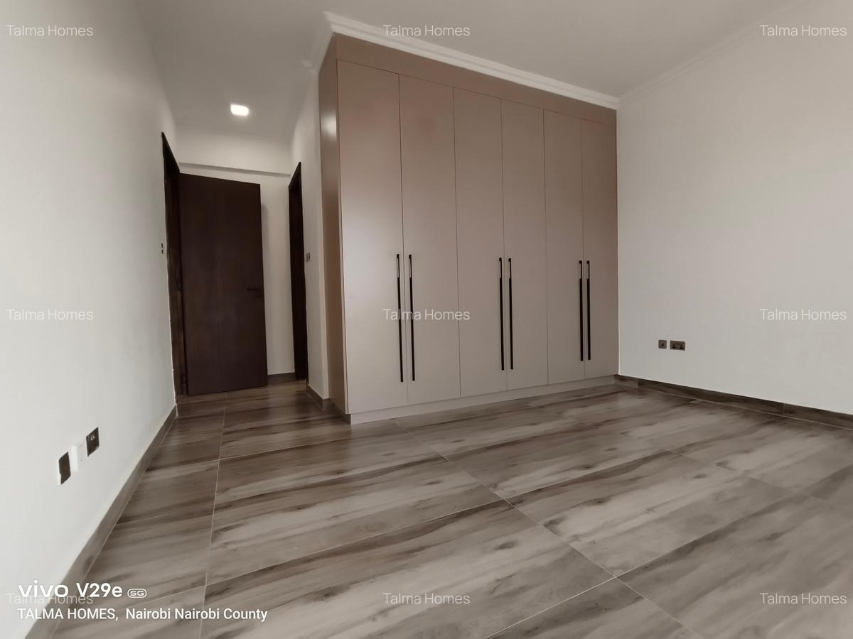 2 Bed Apartment with En Suite at Off Rhapta Road - 4