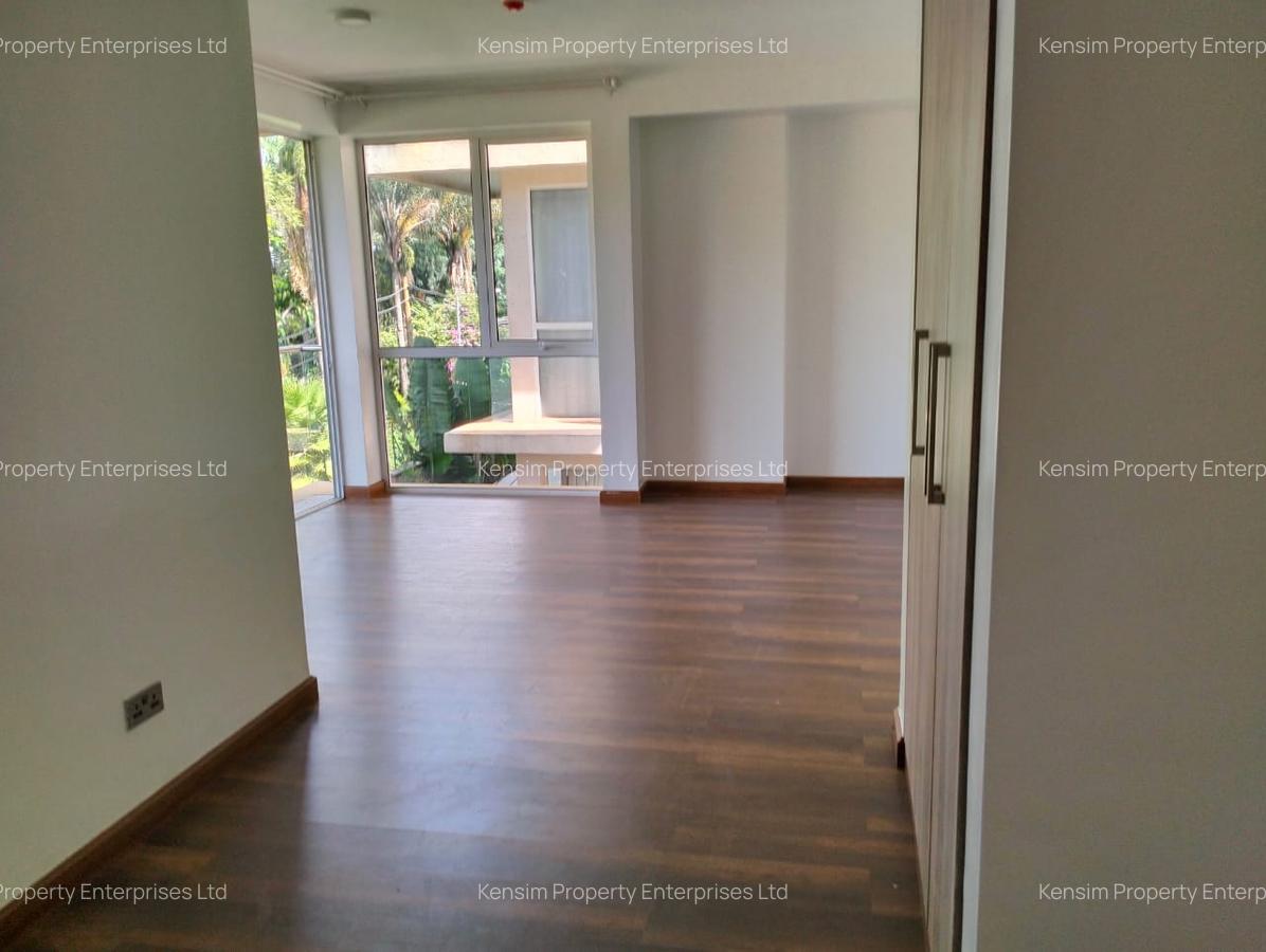 4 Bed Townhouse with En Suite in Lavington - 15