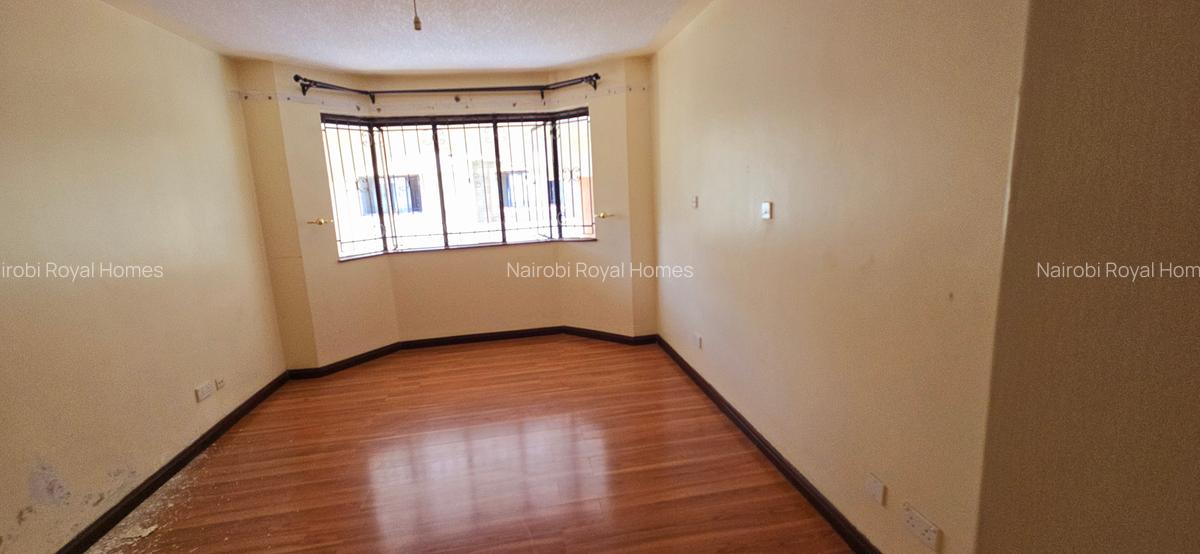 4 Bed Townhouse with En Suite at Grovelia Grove - 8