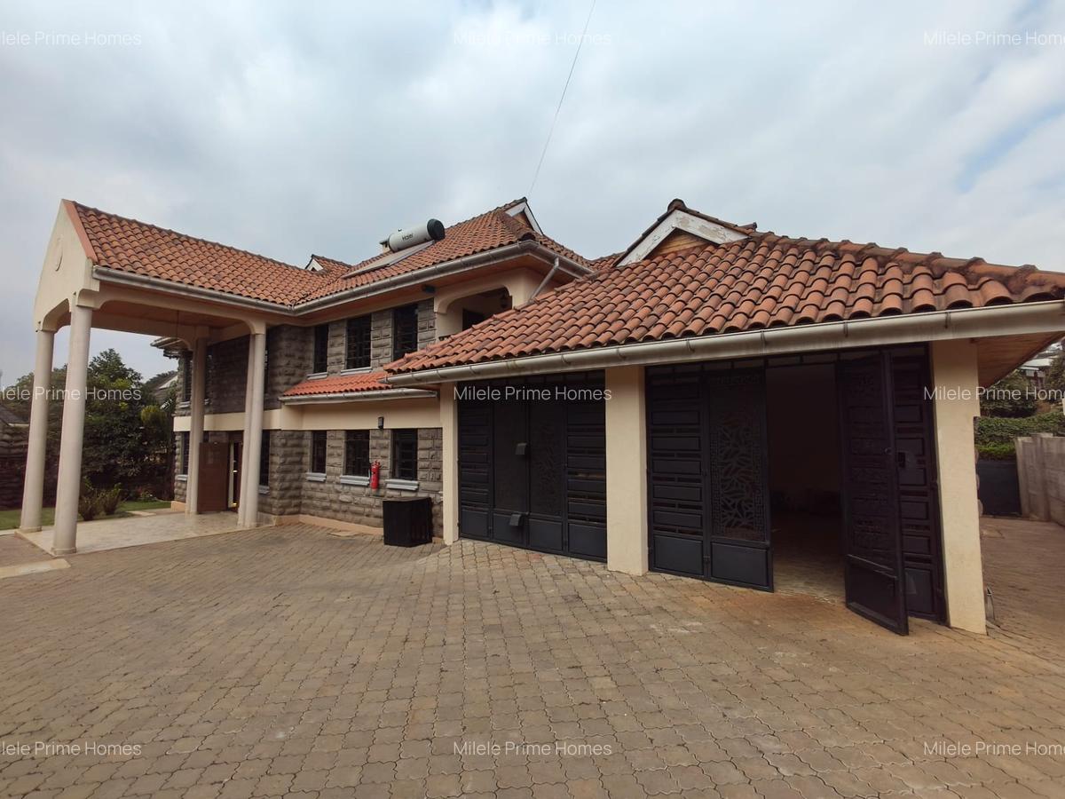 6 Bed Villa with En Suite at New Kitisuru - 2
