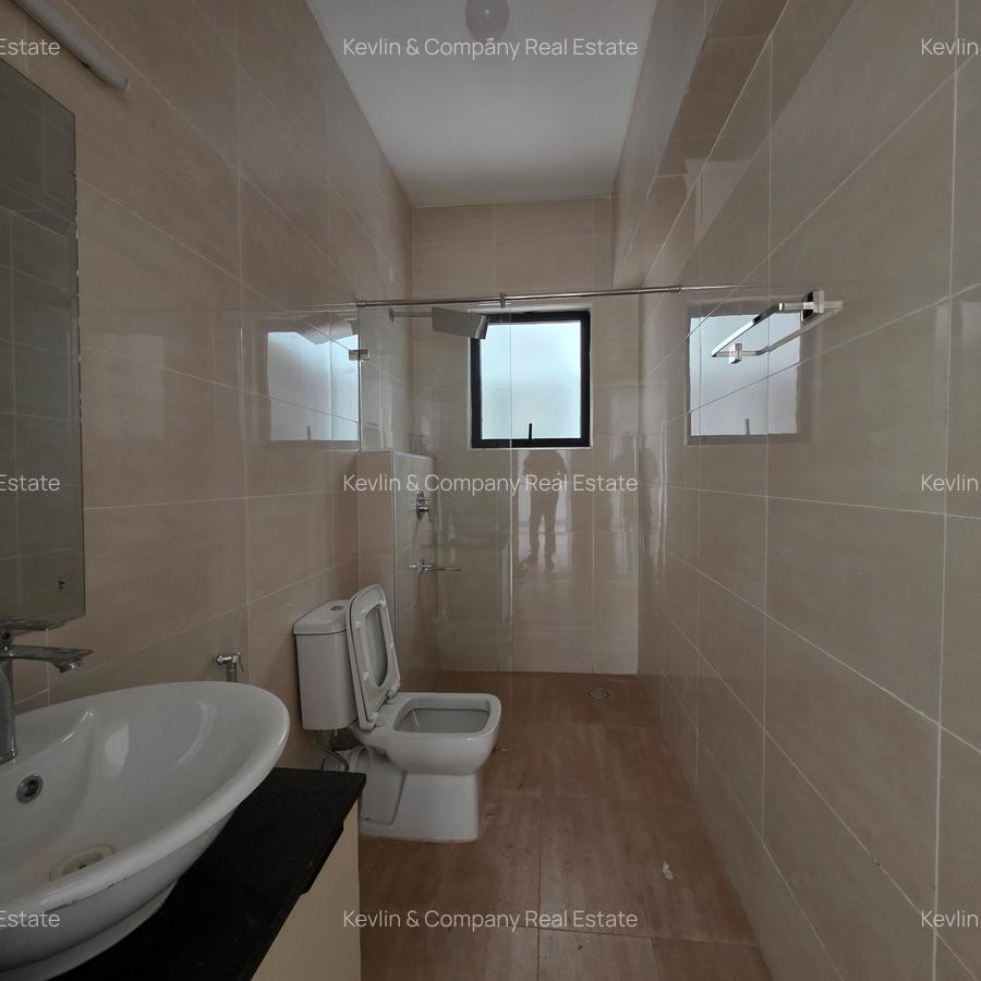 3 Bed Apartment with En Suite in General Mathenge - 9