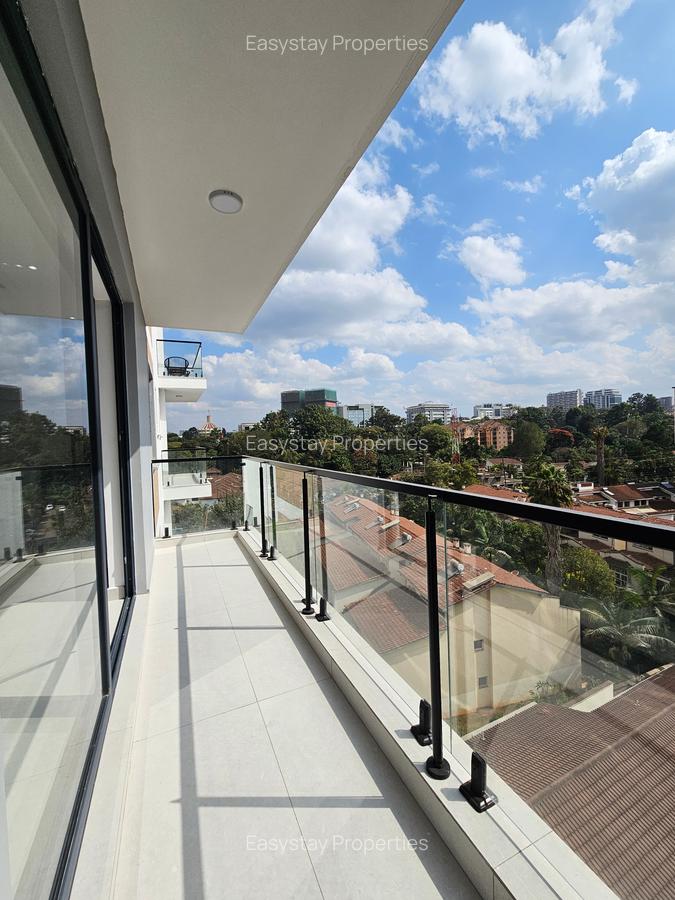 3 Bed Apartment with En Suite in Westlands Area - 2