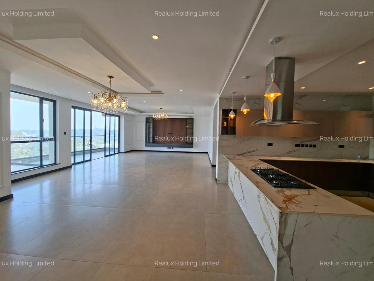 3 Bed Apartment with En Suite in Riverside - 19