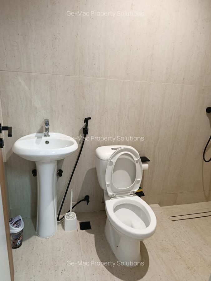 Furnished 3 Bed Apartment with En Suite in Brookside - 10
