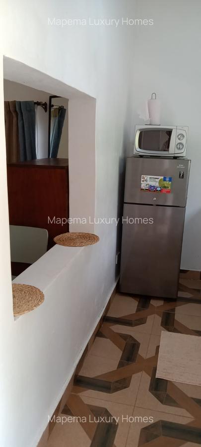 1 Bed House with En Suite at Tree Lane - 10
