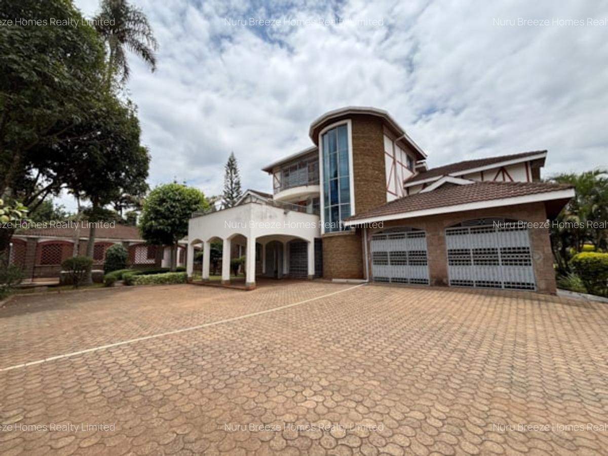 5 Bed House with En Suite in Runda - 17