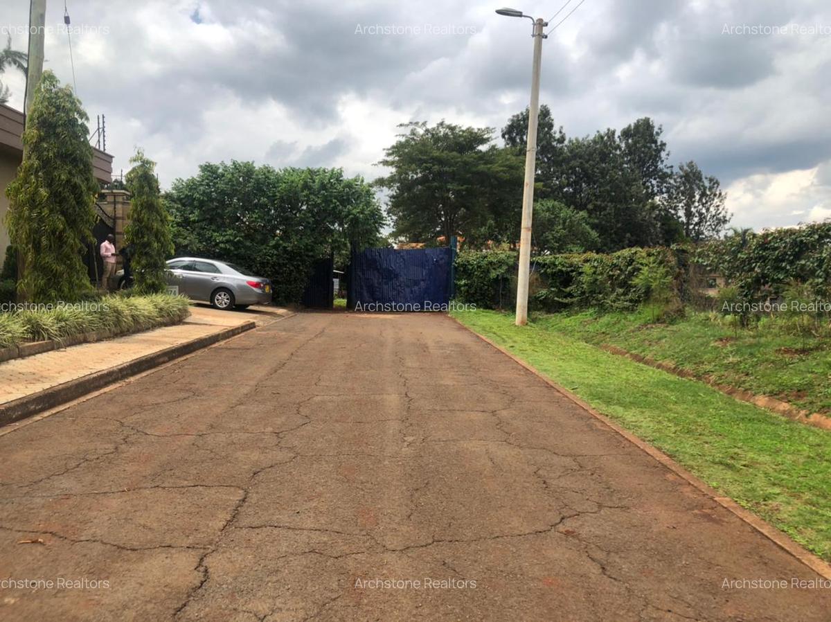 Land in Runda - 11