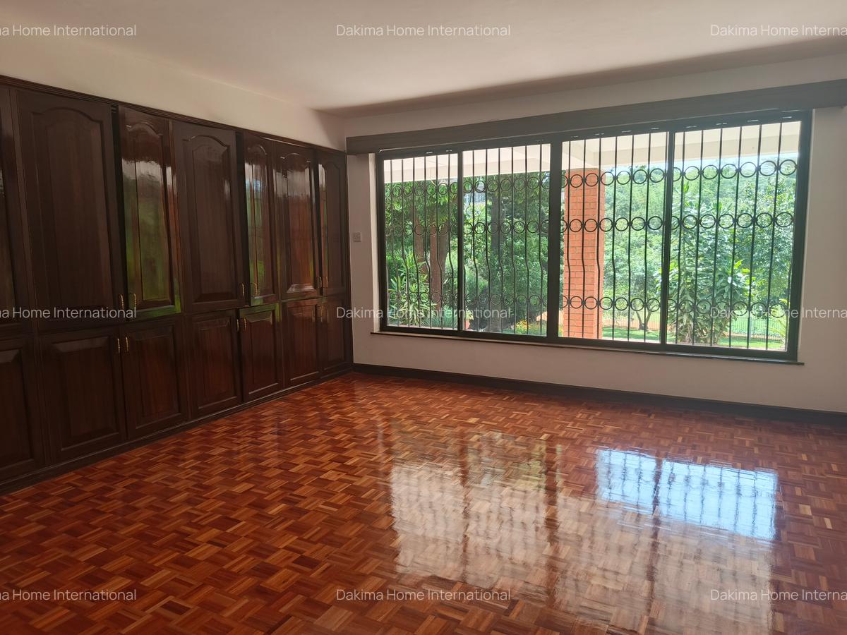 5 Bed House with En Suite in Gigiri - 10